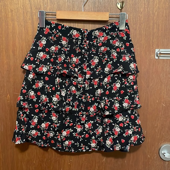 NWOT Zara Floral Tiered Button Down Skirt - Picture 2 of 6